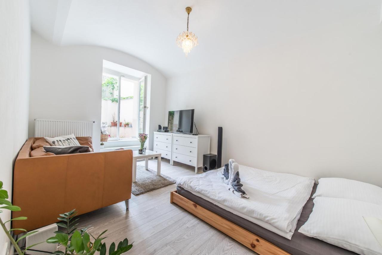 Quiet Apartment In The City Center With Own Terrace Prag Exterior foto